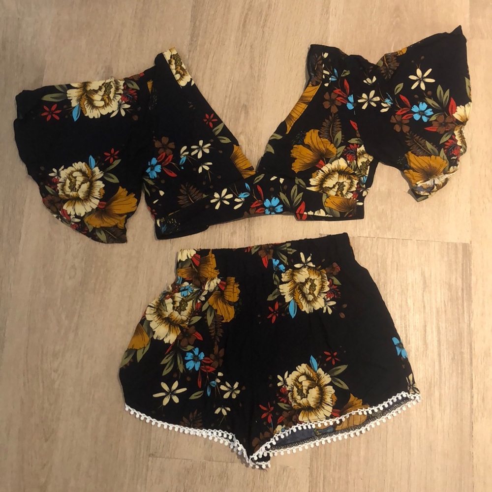 Flower Pattern Navy Set